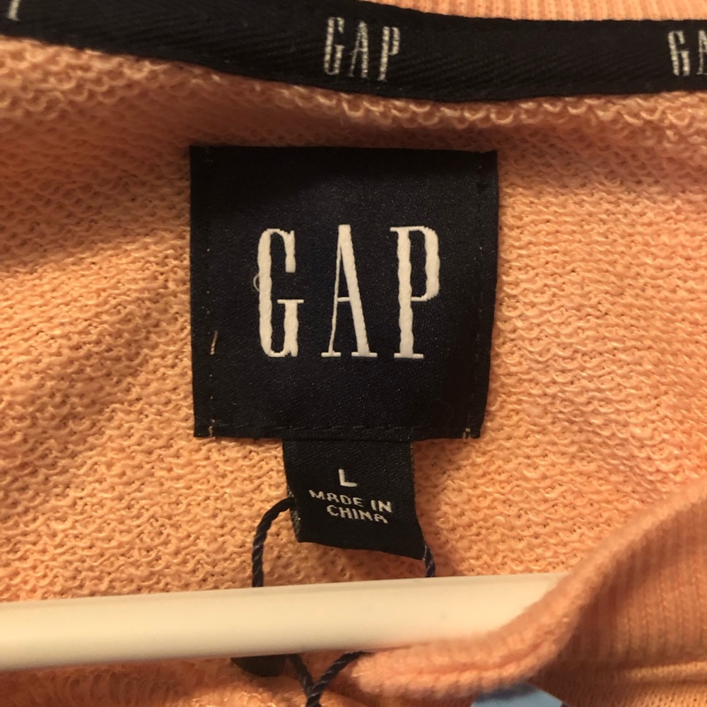 Gap Women’s Pullover Henley Sweatshirt NWT - Picture 2 of 5